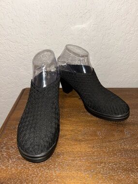 Bernie Mev BM Chesca Woven Slip On Mule Block Heel Shoes